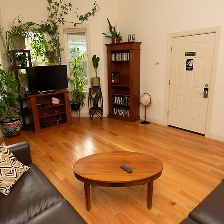 2 Bedroom Boston Condo In Jamaica Plain With Parking Dış mekan fotoğraf