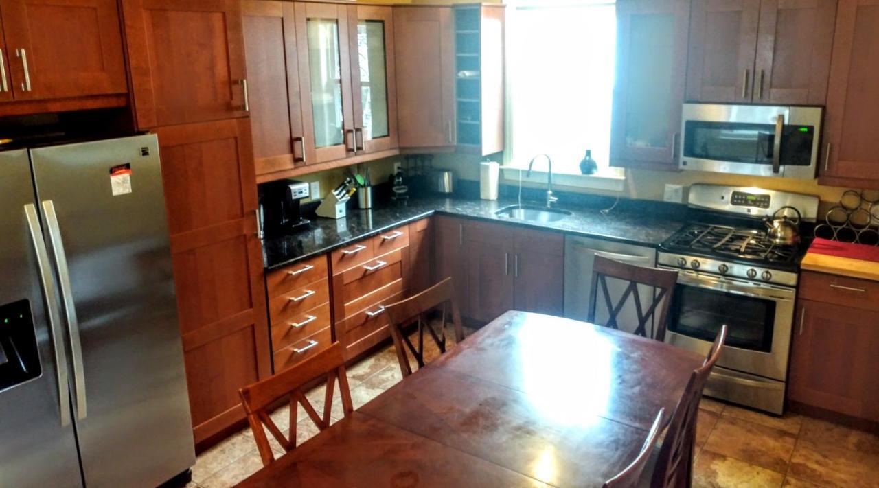 2 Bedroom Boston Condo In Jamaica Plain With Parking Dış mekan fotoğraf